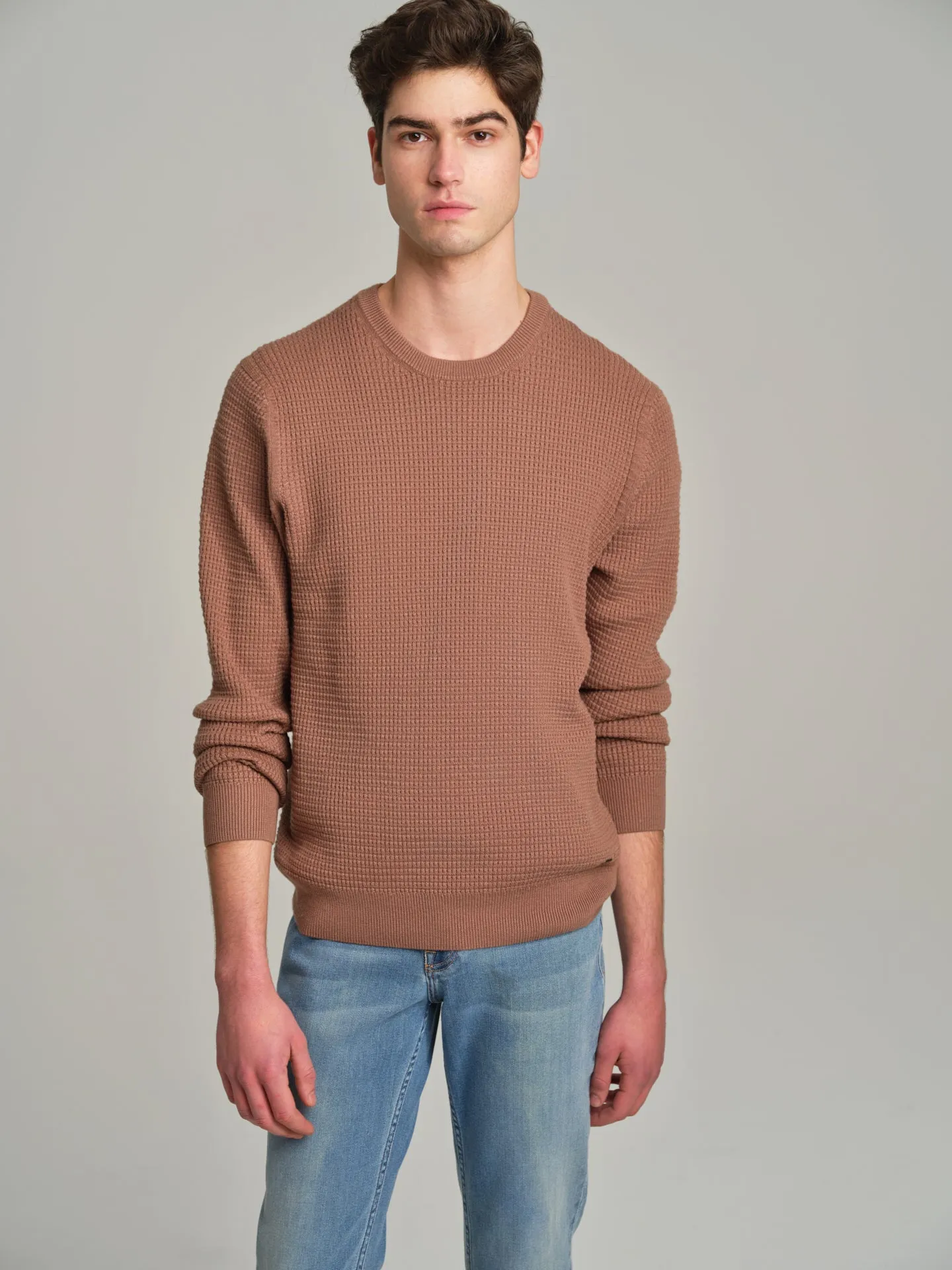 Long sleeve crew neck sweater with waffle knitting