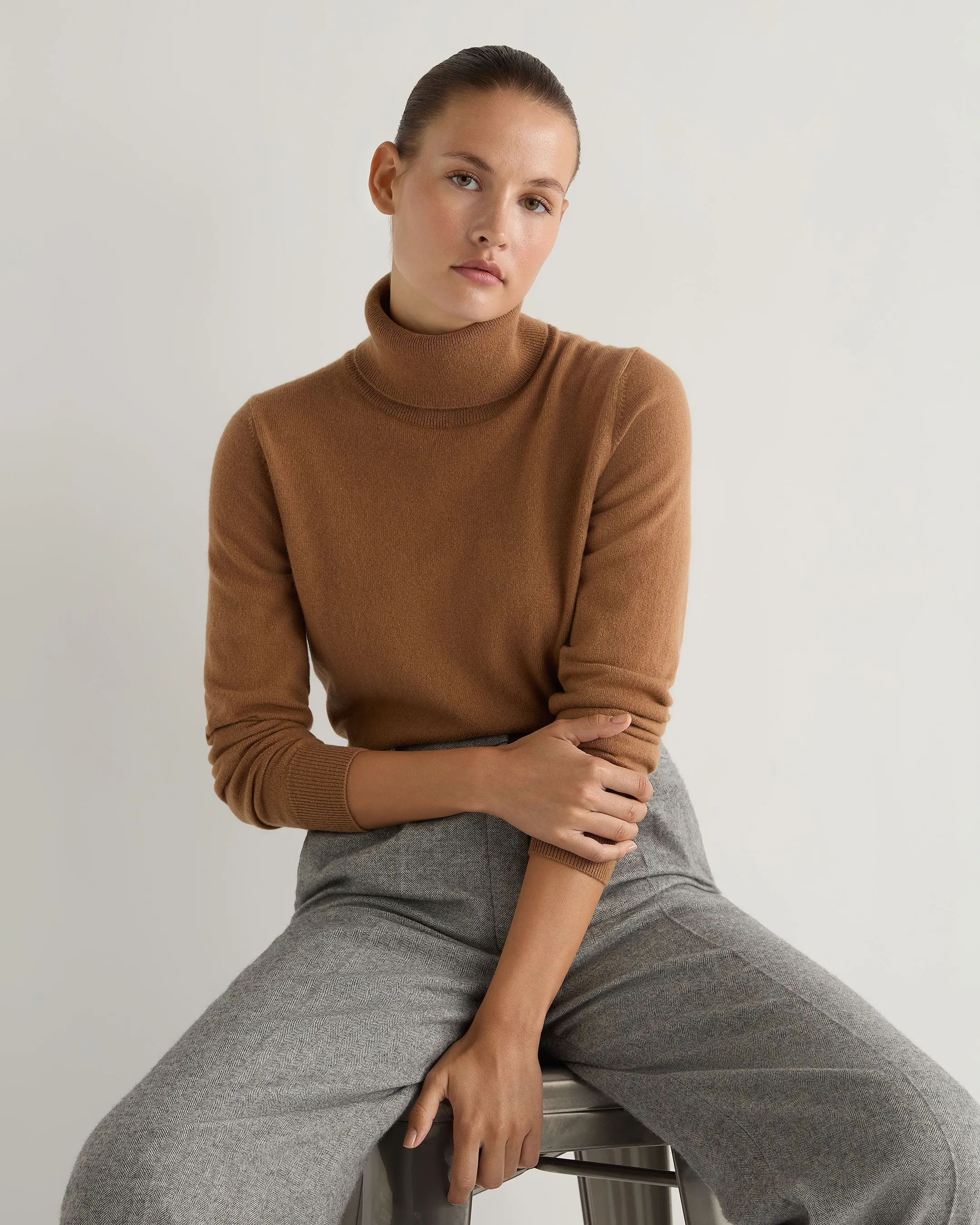 Women's Luna Roll Neck Cashmere Jumper Dark Camel Brown